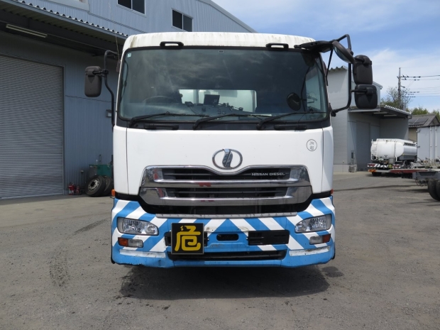 /file/cars/files/EX2406012%20CV2YL-20091/IMG_8504.jpg