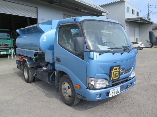 /file/cars/files/EX2412098%20XZU600-0022560/IMG_5260.jpg