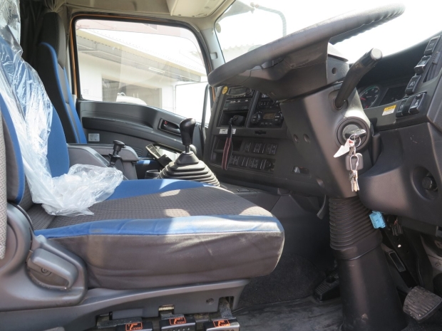 /file/cars/files/EX2506007%20CYJ77C-7002820/IMG_8745.jpg