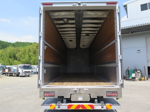 /file/cars/files/EX2506007%20CYJ77C-7002820/IMG_8769.jpg