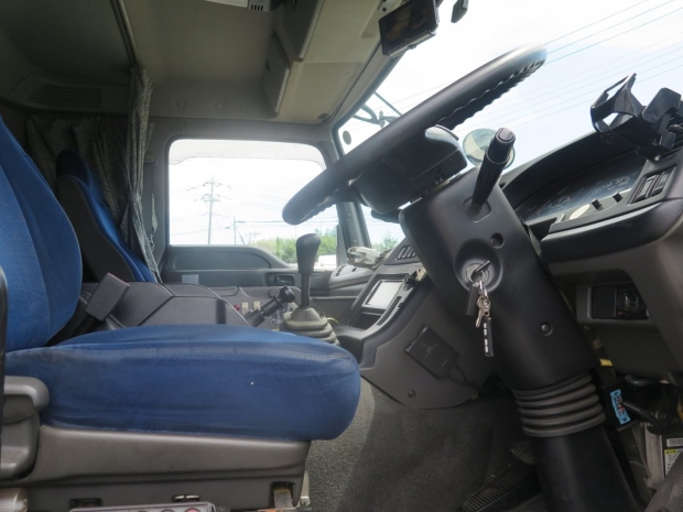 /file/cars/files/EX2507022%20CYJ77A-7009455/IMG_6840.jpg